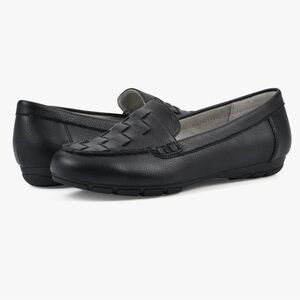 NEW in BOX!! Cliffs by White Mountain Black Woven Detail Loafers